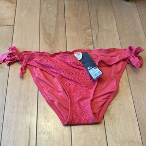Coral crochet swimsuit bottoms, Size XL